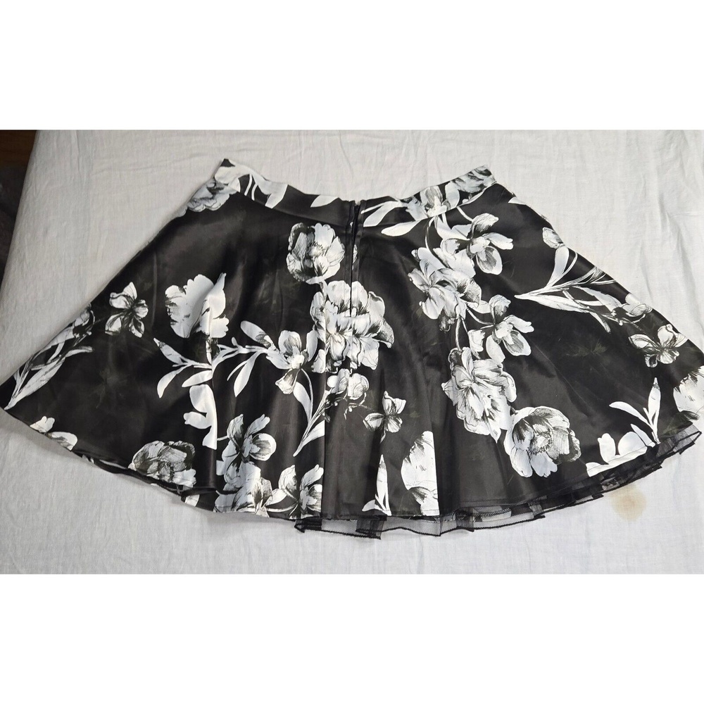 City Studio Skirt 13 Tulle Lined Black Floral Short Skater Flare 32" W x 18" L - Picture 16 of 16
